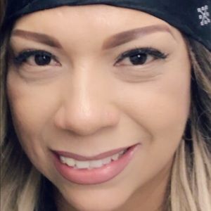 Meet your Posher, Lorena